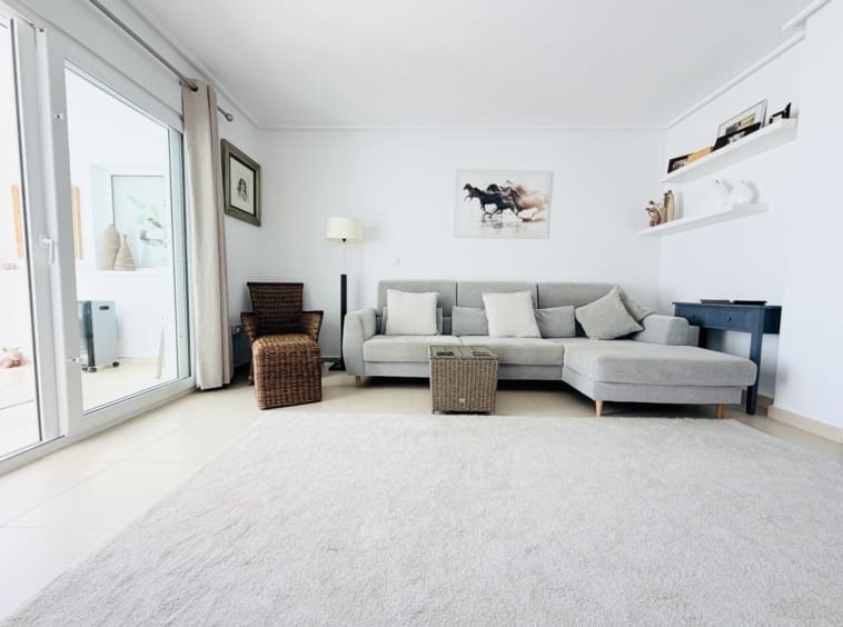 2 quarto Casa em Banda para venda em La Torre Golf Resort com piscina - 215 000 € (Ref: 9900025)