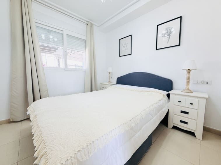 2 quarto Casa em Banda para venda em La Torre Golf Resort com piscina - 215 000 € (Ref: 9900025)