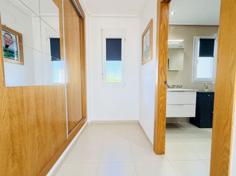 2 quarto Casa em Banda para venda em La Torre Golf Resort com piscina - 215 000 € (Ref: 9900025)