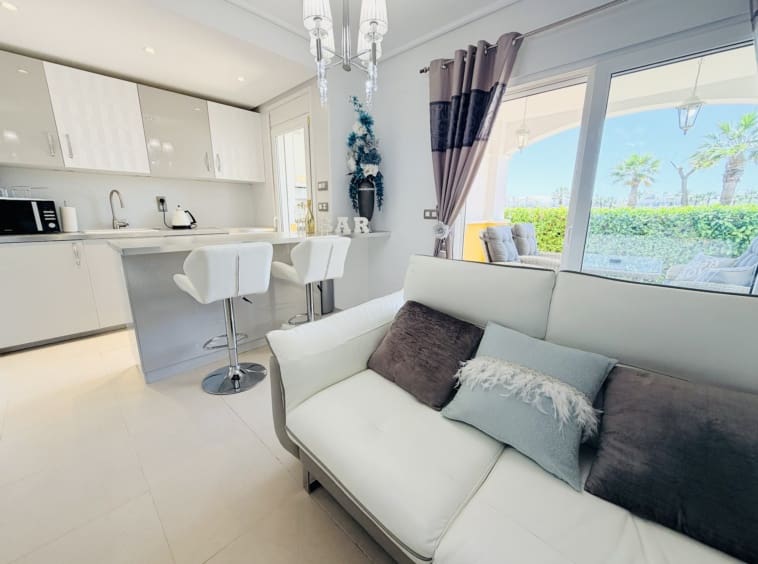 2 soverom Hus til salgs i La Torre Golf Resort - € 255 000 (Ref: 9900026)