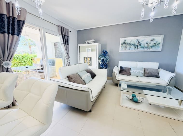 2 soverom Hus til salgs i La Torre Golf Resort - € 255 000 (Ref: 9900026)