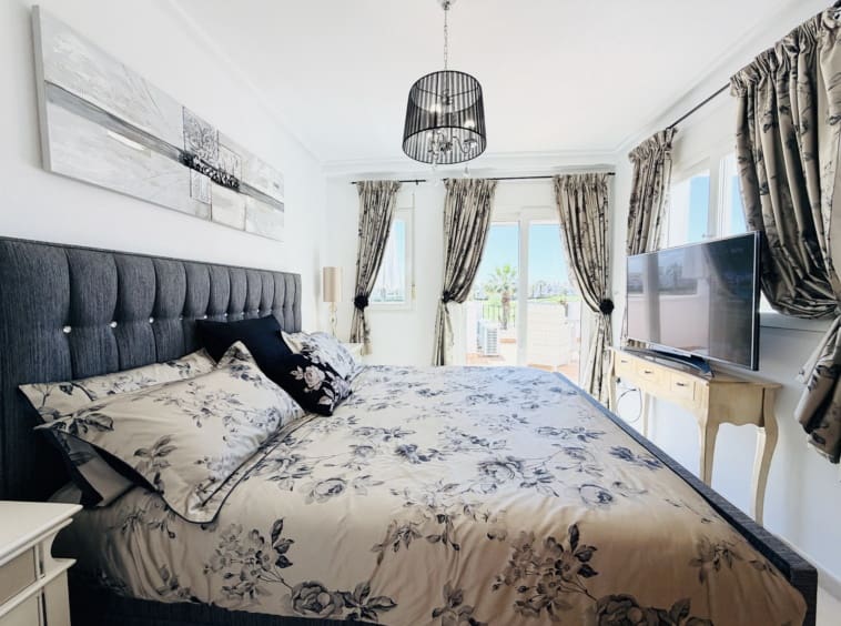 2 soverom Hus til salgs i La Torre Golf Resort - € 255 000 (Ref: 9900026)