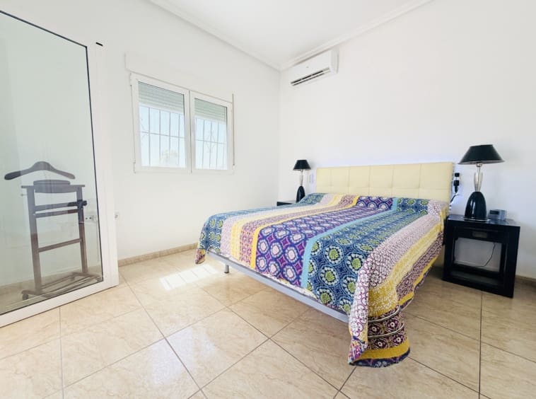 3 Zimmer Villa zu verkaufen in Valle del Sol mit Pool - 250.000 € (Ref: 9930044)