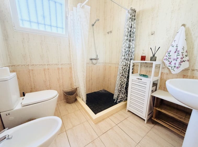 3 Zimmer Villa zu verkaufen in Valle del Sol mit Pool - 250.000 € (Ref: 9930044)