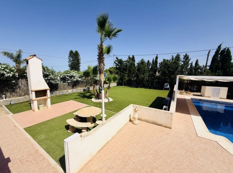 3 Zimmer Villa zu verkaufen in Valle del Sol mit Pool - 250.000 € (Ref: 9930044)