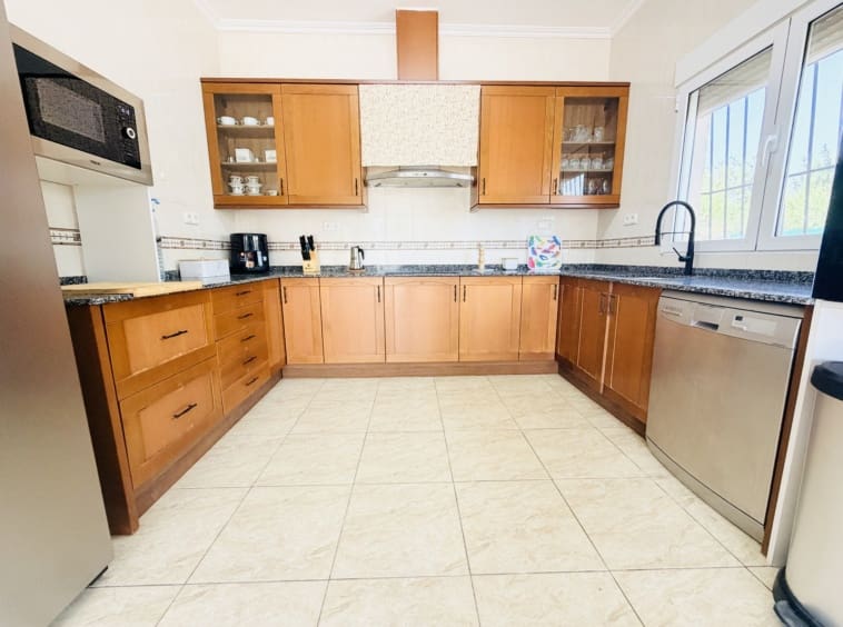 3 Zimmer Villa zu verkaufen in Valle del Sol mit Pool - 250.000 € (Ref: 9930044)