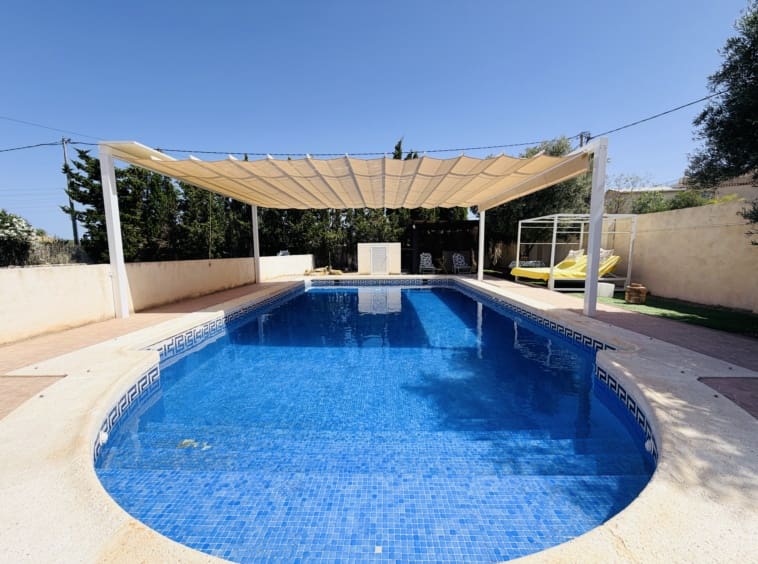 3 Zimmer Villa zu verkaufen in Valle del Sol mit Pool - 250.000 € (Ref: 9930044)