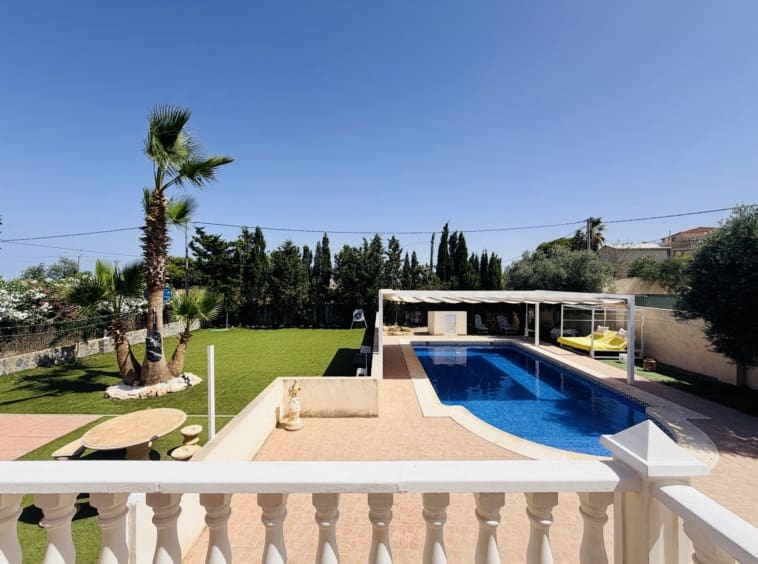 3 Zimmer Villa zu verkaufen in Valle del Sol mit Pool - 250.000 € (Ref: 9930044)