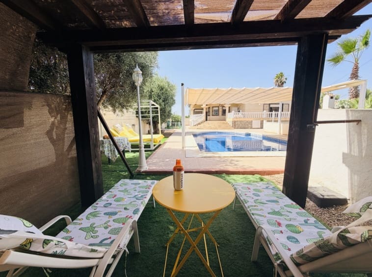3 Zimmer Villa zu verkaufen in Valle del Sol mit Pool - 250.000 € (Ref: 9930044)