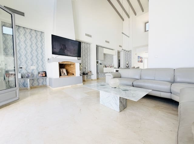 4 soverom Villa til salgs i El Valle Golf Resort, Murcia by med svømmebasseng - € 550 000 (Ref: 9950905)