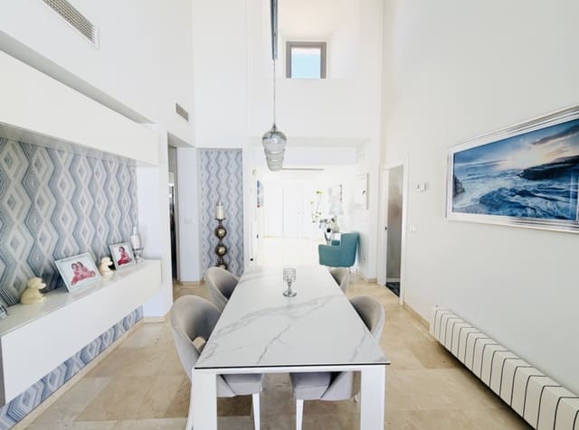 4 soverom Villa til salgs i El Valle Golf Resort, Murcia by med svømmebasseng - € 550 000 (Ref: 9950905)