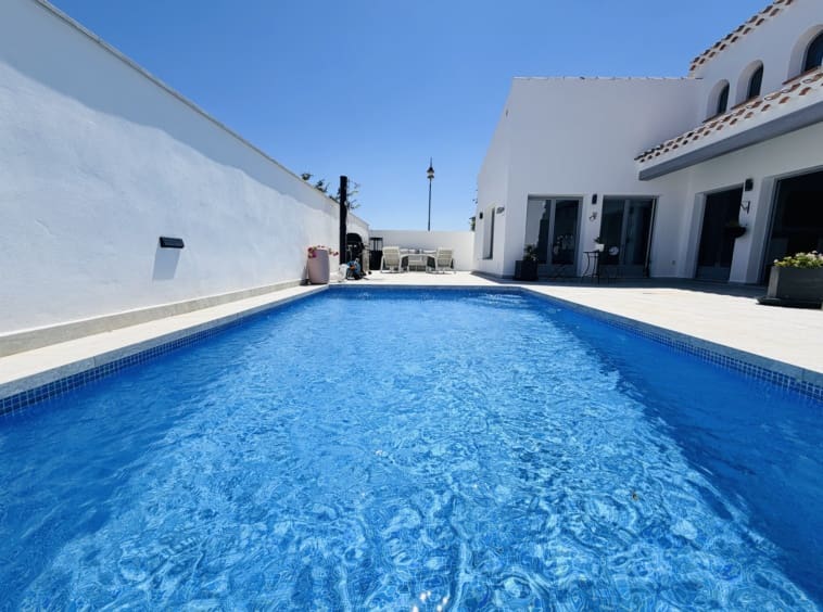 4 soverom Villa til salgs i El Valle Golf Resort med svømmebasseng - € 550 000 (Ref: 9950905)