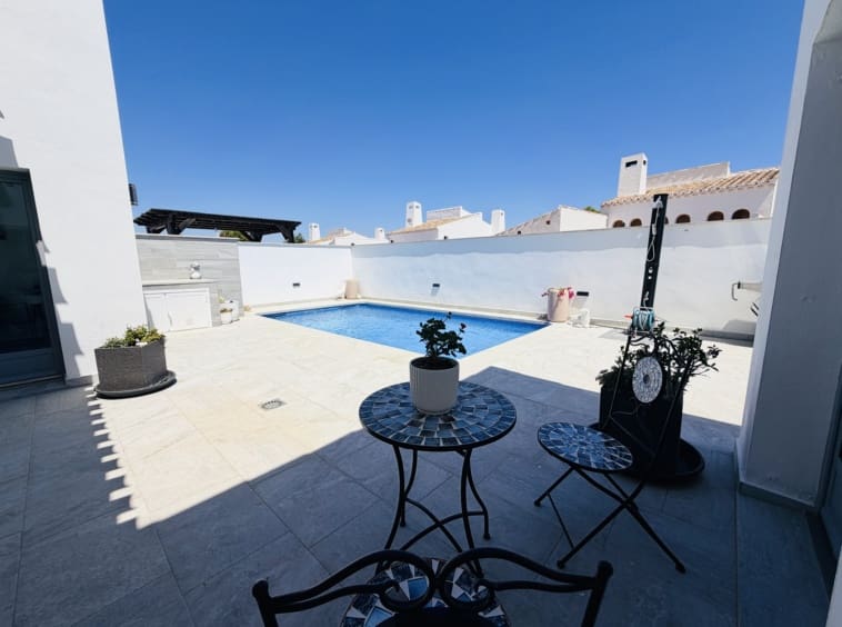 4 soverom Villa til salgs i El Valle Golf Resort med svømmebasseng - € 550 000 (Ref: 9950905)