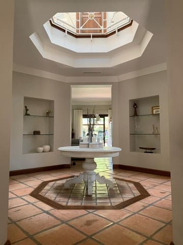 Chalet de 5 habitaciones en Marbella en alquiler con piscina garaje - 15.000 € (Ref: 6332243)