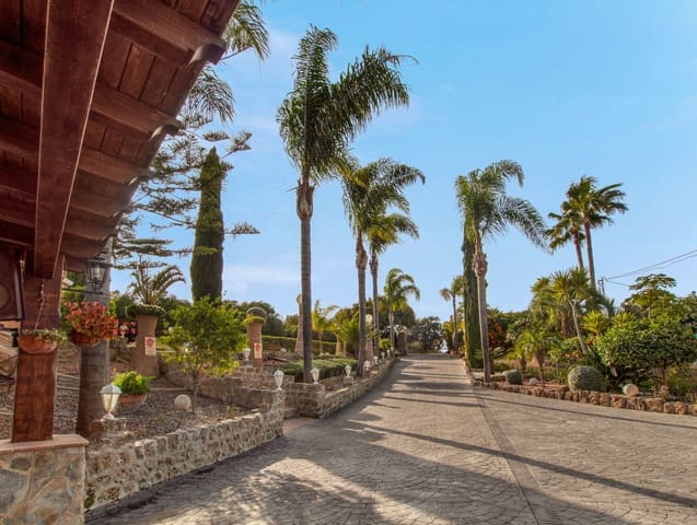 Hotel te koop in Coín met garage - € 1.575.000 (Ref: 6864194)