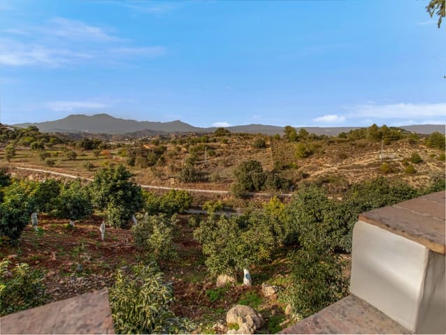 Hotell til salgs i Coín med garasje - € 1 575 000 (Ref: 6864194)