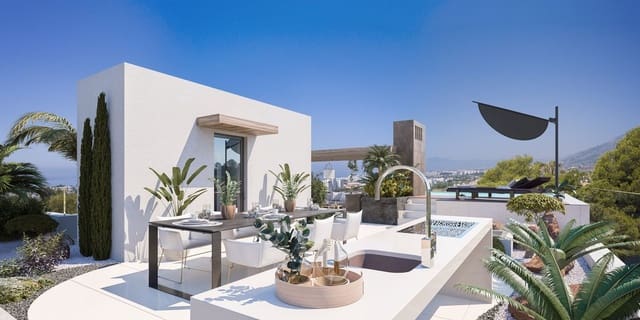 4 quarto Moradia Geminada para venda em Río Real, Marbella com piscina garagem - 1 675 000 € (Ref: 6939420)