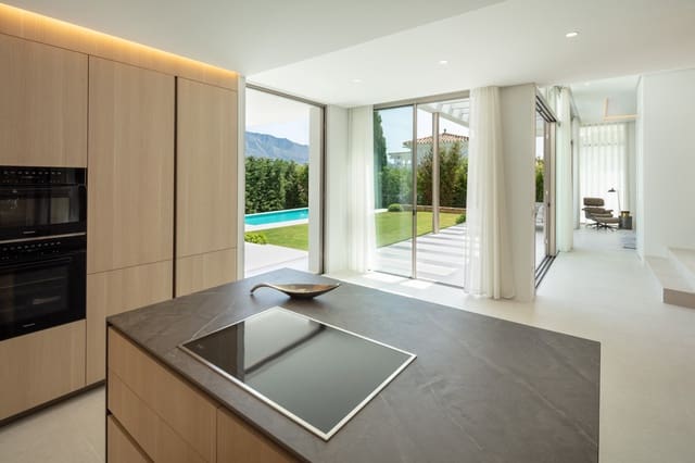 Chalet de 5 habitaciones en Nueva Andalucia, Marbella en alquiler con piscina garaje - 18.000 € (Ref: 6954986)