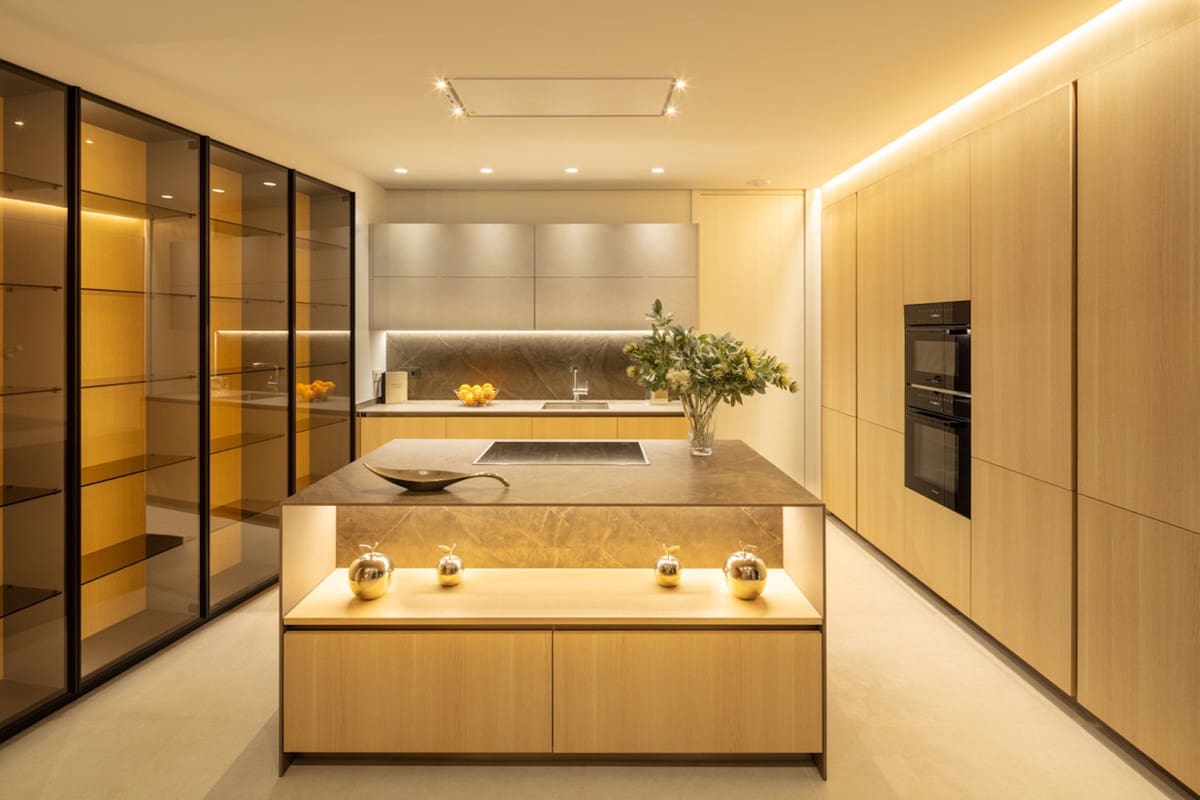 5 sovrum Villa för semesterbostäder i Nueva Andalucia med pool garage - 6 000 € (Ref: 6954986)