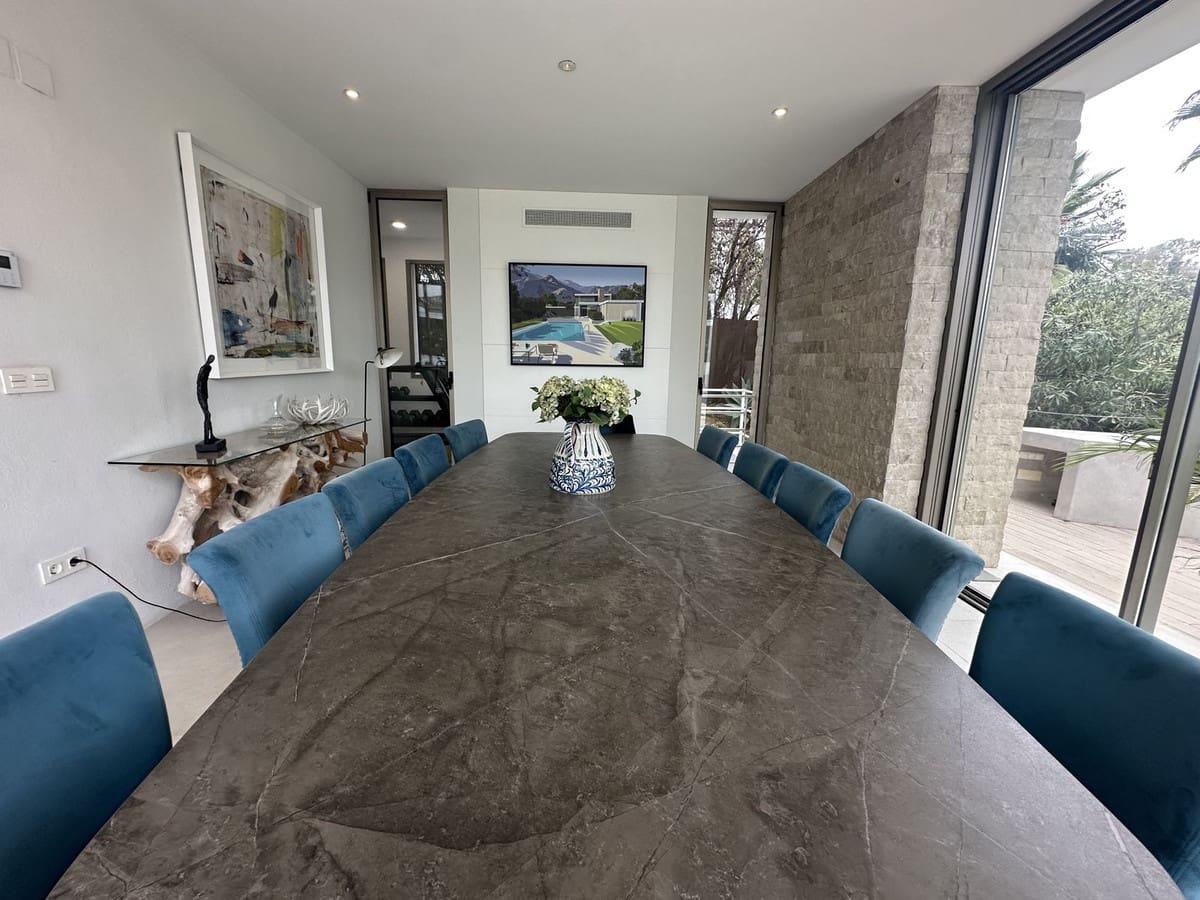 5 sovrum Villa för semesterbostäder i Nueva Andalucia med pool garage - 6 000 € (Ref: 6954986)