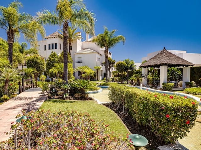 Ático de 2 habitaciones en Marbella en venta con piscina garaje - 1.200.000 € (Ref: 6993164)