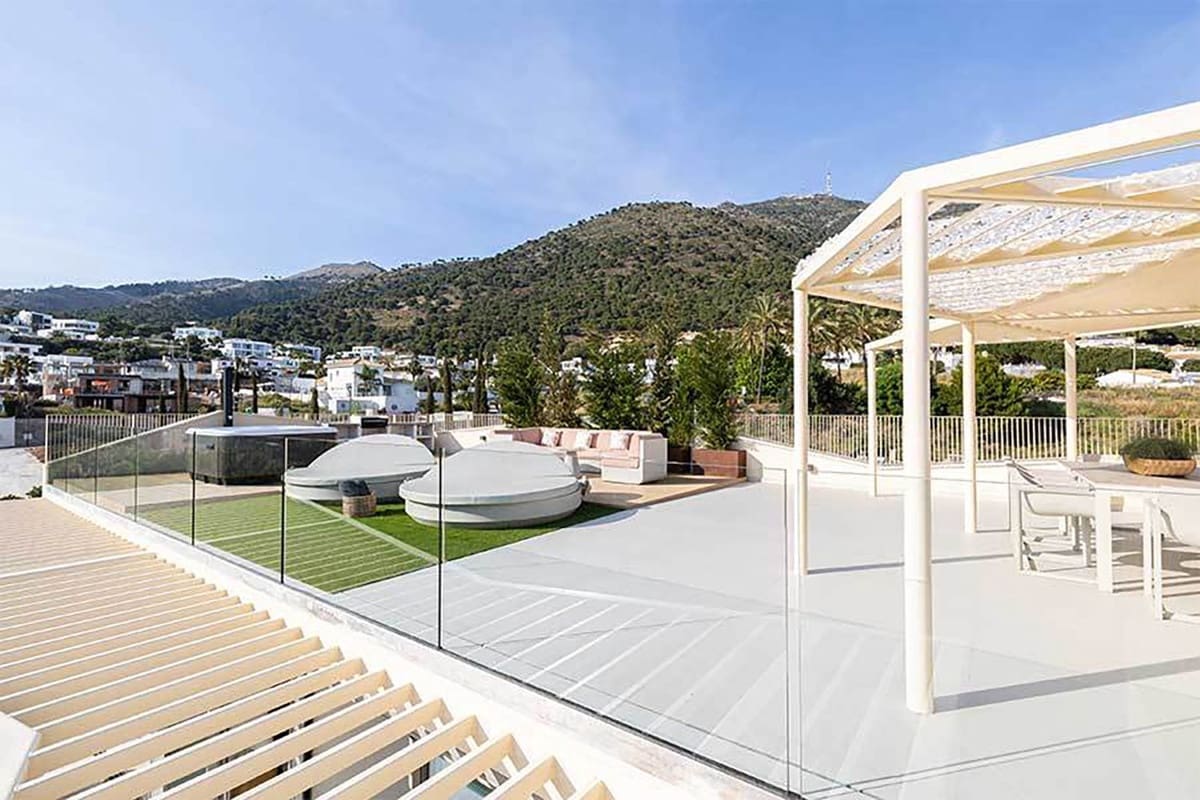 3 bedroom Penthouse for sale in Mijas with pool garage - € 1,250,000 (Ref: 8740721)