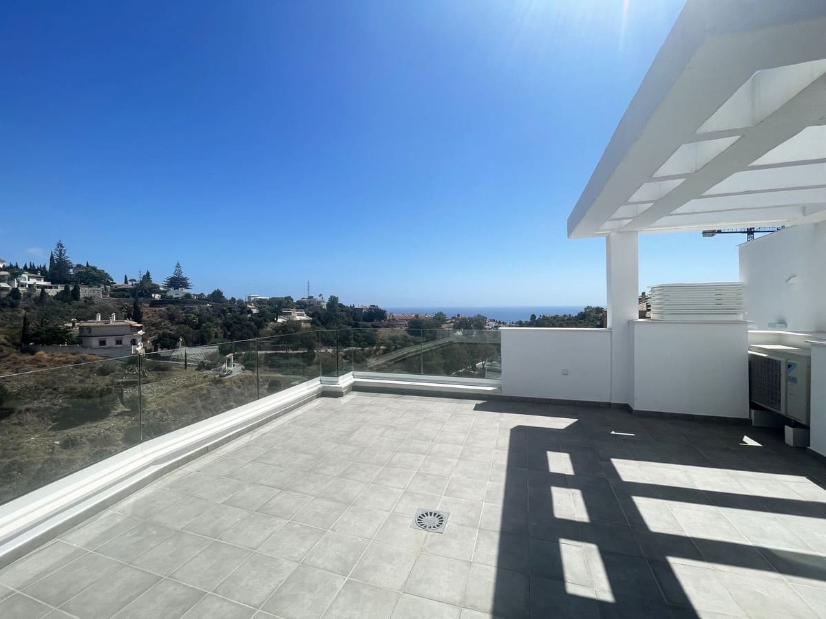 3 bedroom Townhouse for sale in Fuengirola with pool - € 499,000 (Ref: 8777593)