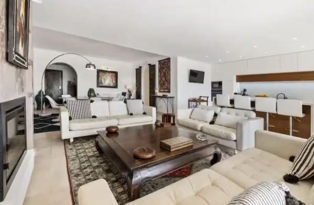 Ático de 4 habitaciones en Estepona en venta con piscina garaje - 1.190.000 € (Ref: 8780749)