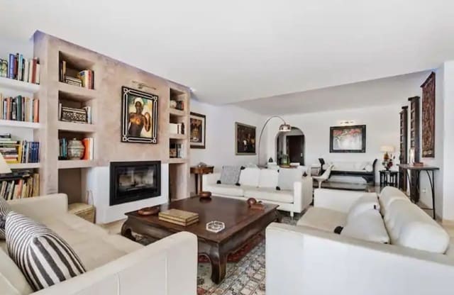 4 chambre Penthouse à vendre à Estepona avec piscine garage - 1 190 000 € (Ref: 8780749)