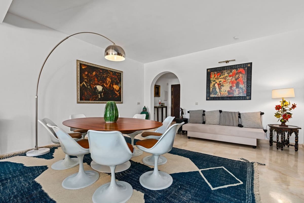 4 sypialnia Penthouse na sprzedaż w Estepona z basenem garażem - 1 190 000 € (Ref: 8780749)