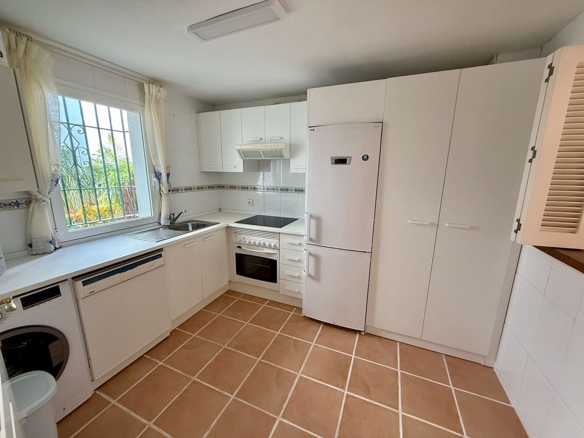 2 bedroom Apartment for sale in New Golden Mile with pool garage - € 455,000 (Ref: 8824309)