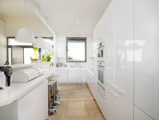 5 chambre Villa/Maison à vendre à Benahavís avec piscine garage - 2 150 000 € (Ref: 9388466)