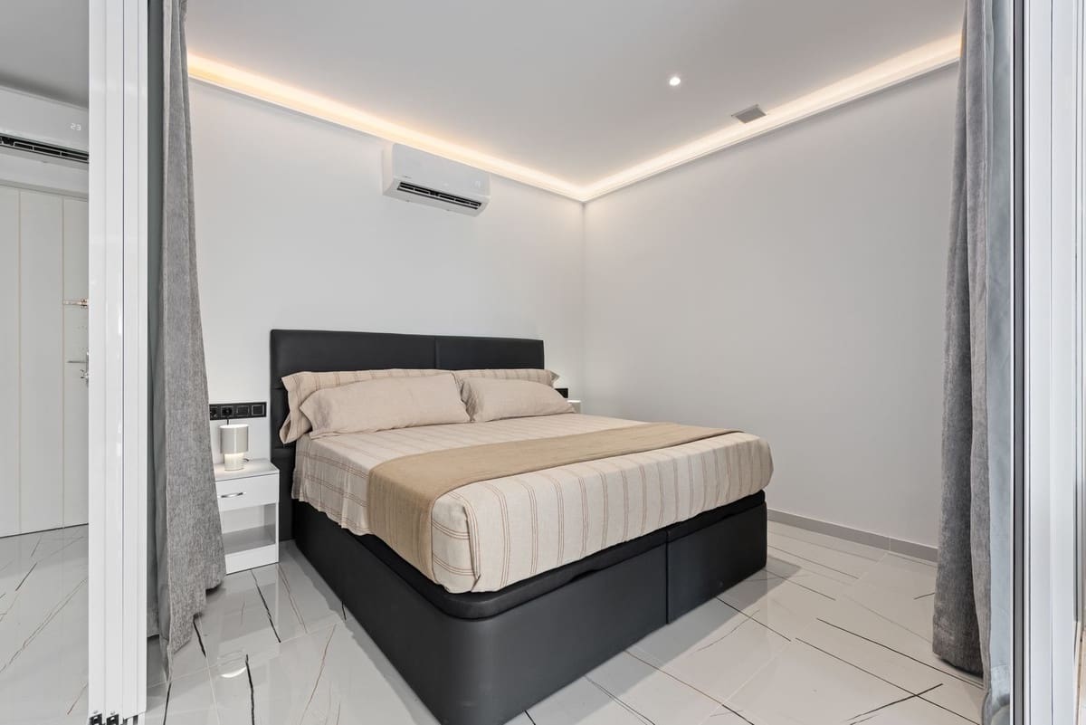 1 sypialnia Apartament przy plaży do wynajęcia w Puerto Banus - 2 400 € (Ref: 9388467)