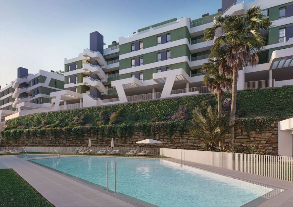 2 slaapkamer Penthouse te koop in La Cala de Mijas met zwembad - € 545.000 (Ref: 9388474)