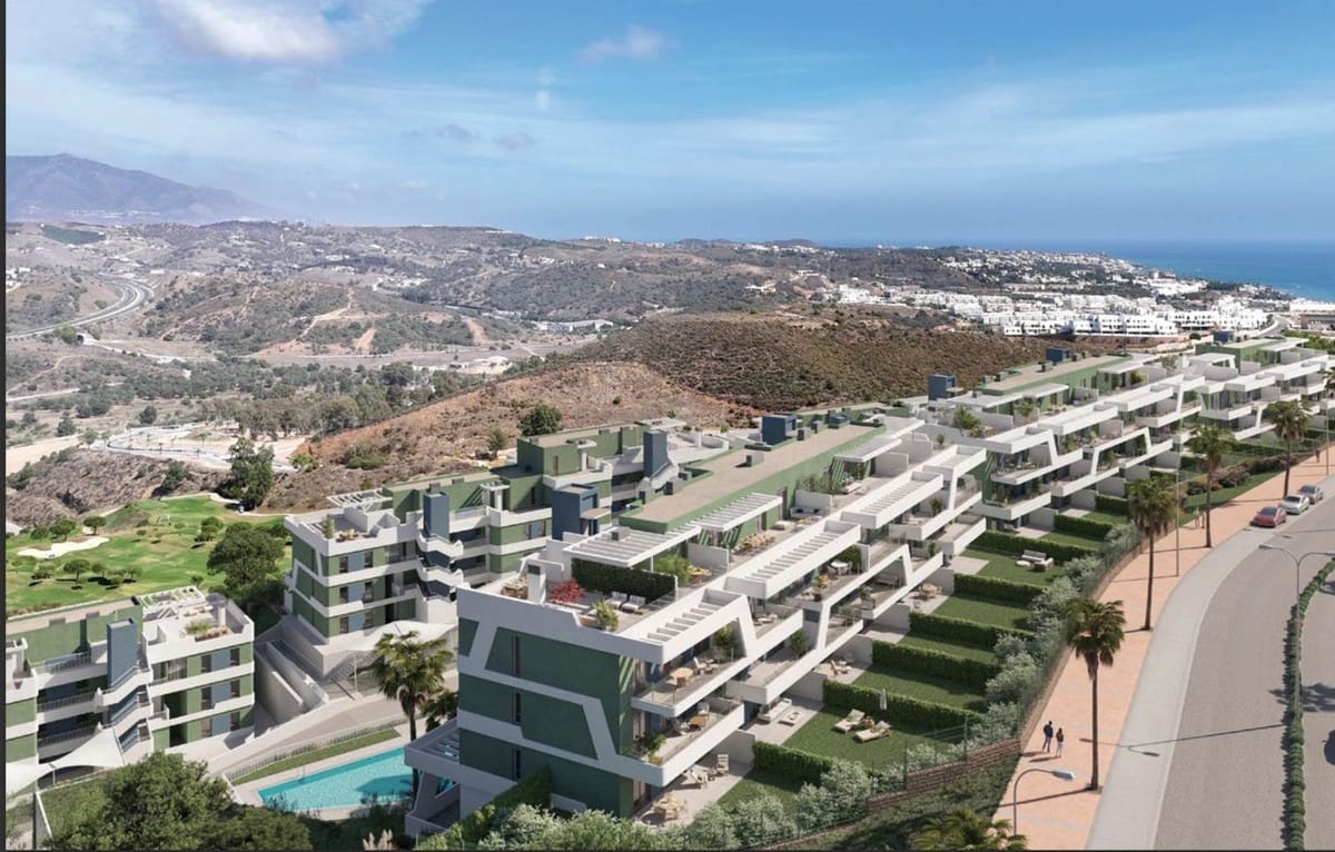 2 bedroom Penthouse for sale in La Cala de Mijas with pool - € 545,000 (Ref: 9388474)