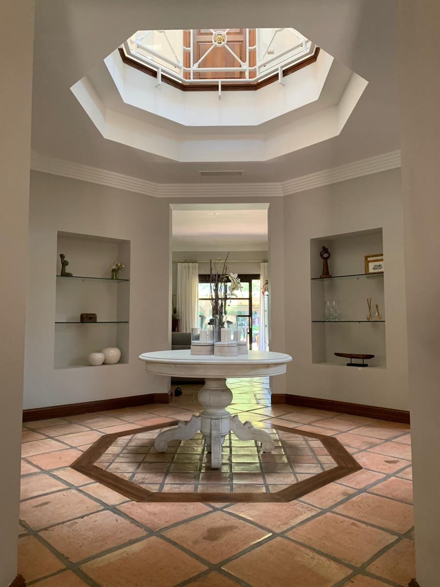 5 soveværelse Villa til salg i Marbella med swimmingpool garage - € 4.195.000 (Ref: 9388480)