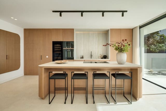 5 sypialnia Willa na sprzedaż w Elviria, Marbella z basenem garażem - 4 750 000 € (Ref: 9441118)