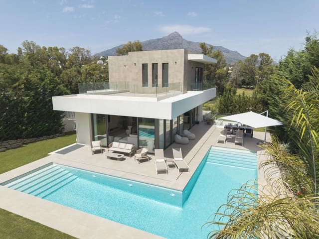 4 chambre Villa/Maison à vendre à Nueva Andalucia, Marbella avec piscine garage - 3 980 000 € (Ref: 9441639)