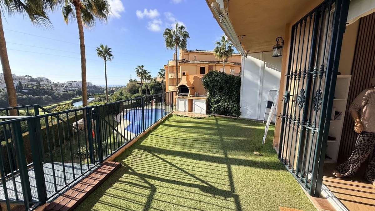 1 chambre Appartement à vendre à Riviera del Sol avec piscine - 289 000 € (Ref: 9447278)