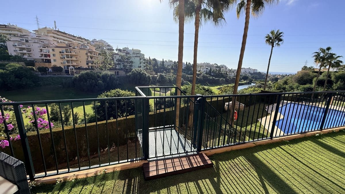 1 chambre Appartement à vendre à Riviera del Sol avec piscine - 289 000 € (Ref: 9447278)