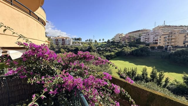 1 chambre Appartement à vendre à Riviera del Sol, Mijas avec piscine - 289 000 € (Ref: 9447278)