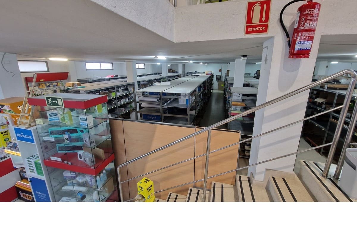 Commercial for sale in Marbella - € 5,000,000 (Ref: 9449935)