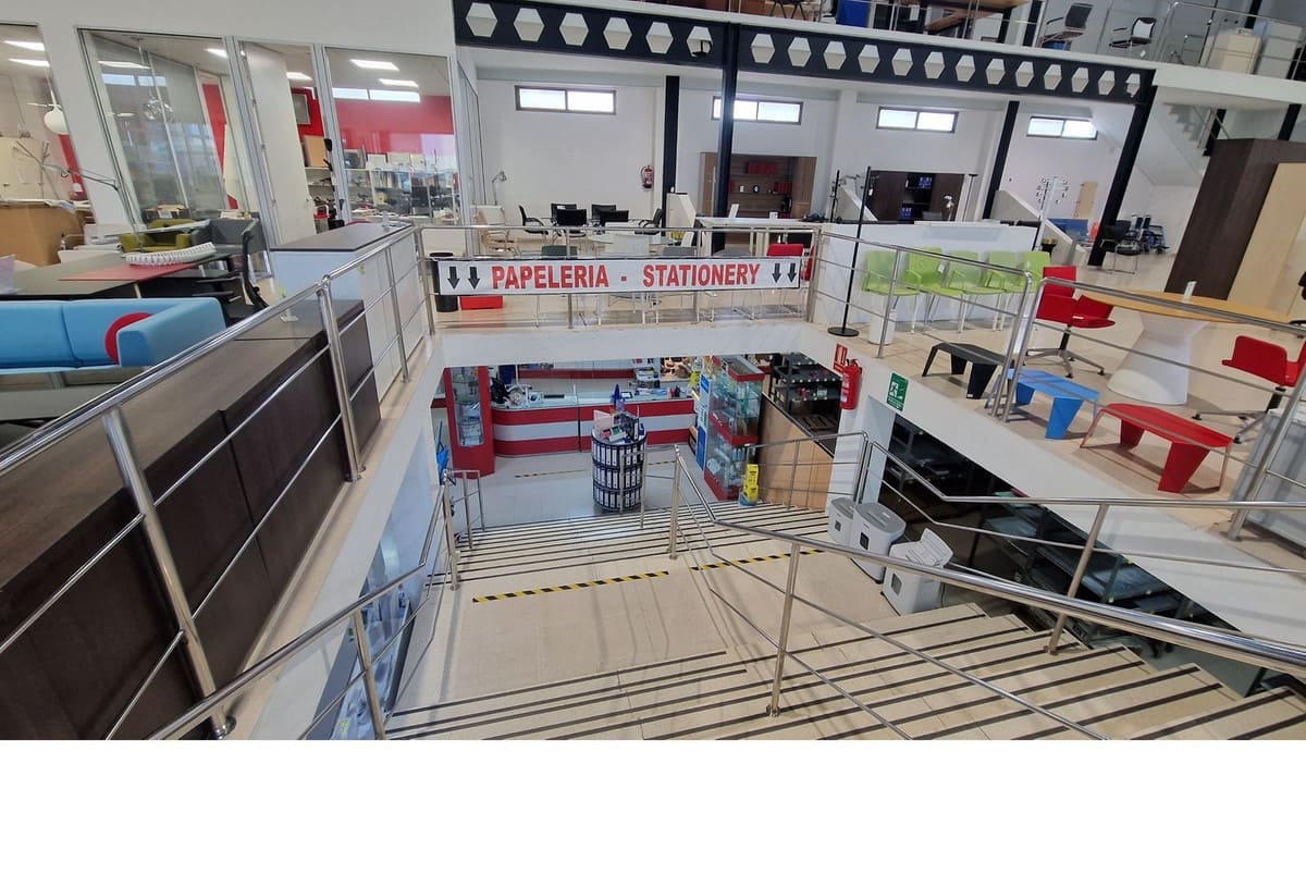 Commercial for sale in Marbella - € 5,000,000 (Ref: 9449935)