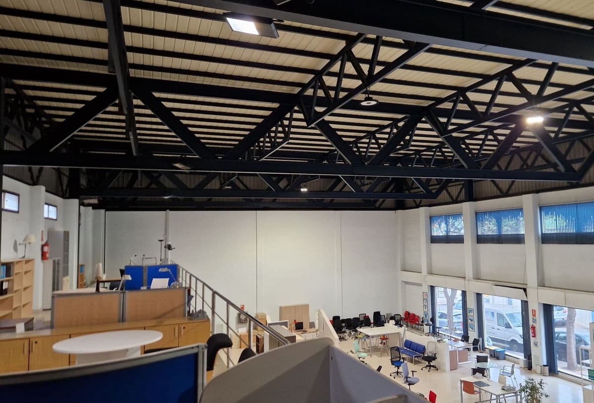 Commercial for sale in Marbella - € 5,000,000 (Ref: 9449935)