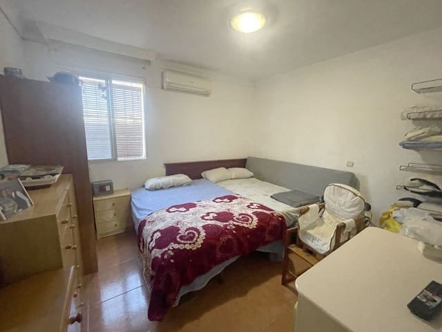 Casa de 2 habitaciones en San Pedro de Alcantara, Marbella en venta - 255.000 € (Ref: 9469990)