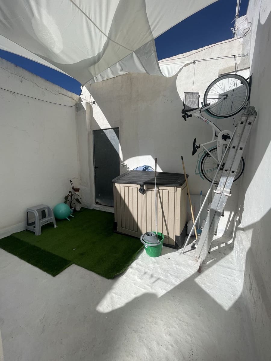 Casa de 2 habitaciones en San Pedro de Alcantara en venta - 255.000 € (Ref: 9469990)