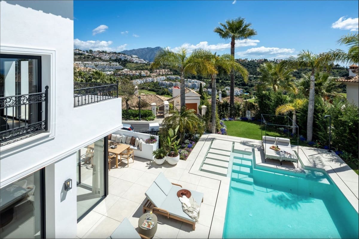 5 bedroom Villa for sale in Los Arqueros with pool garage - € 5,495,000 (Ref: 9497700)