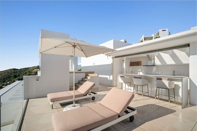3 soverom Penthouse til salgs i Marbella med svømmebasseng garasje - € 2 995 000 (Ref: 9518086)
