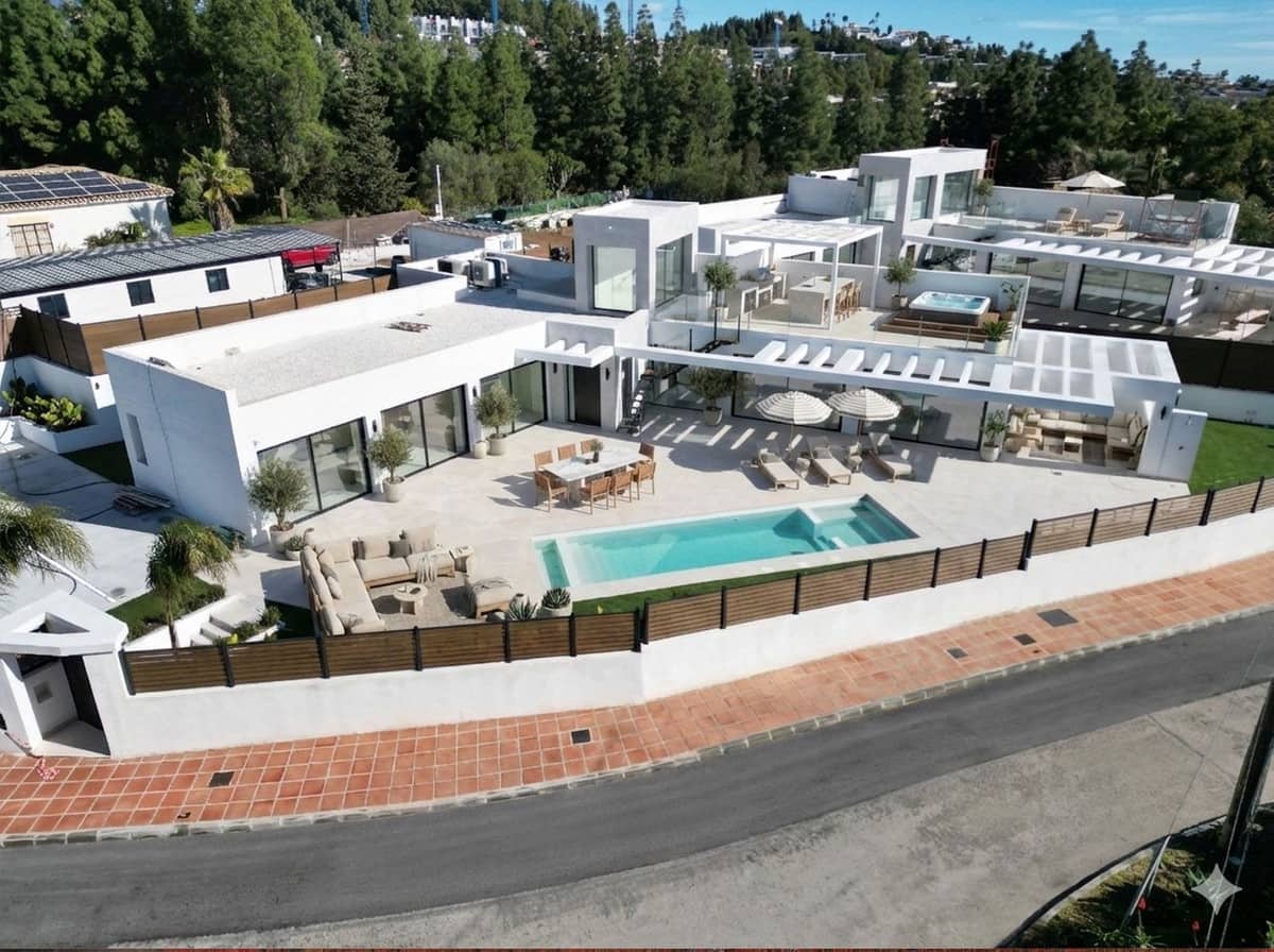 6 soverom Villa til salgs i Puerto de la Torre med svømmebasseng garasje - € 2 548 000 (Ref: 9566211)