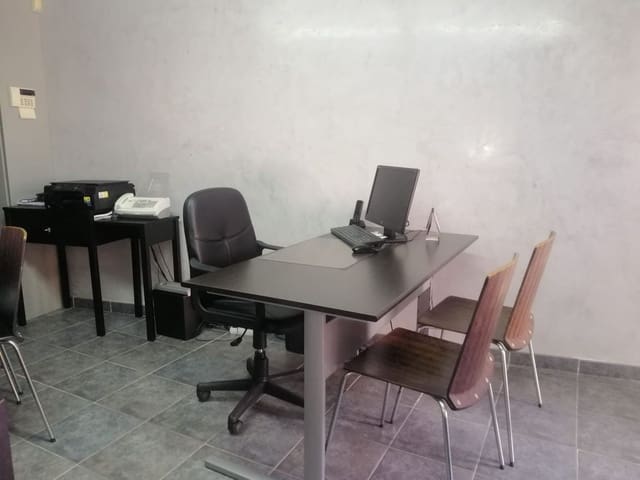 Kontor til salg i San Pedro de Alcantara, Marbella - € 88.000 (Ref: 9603456)